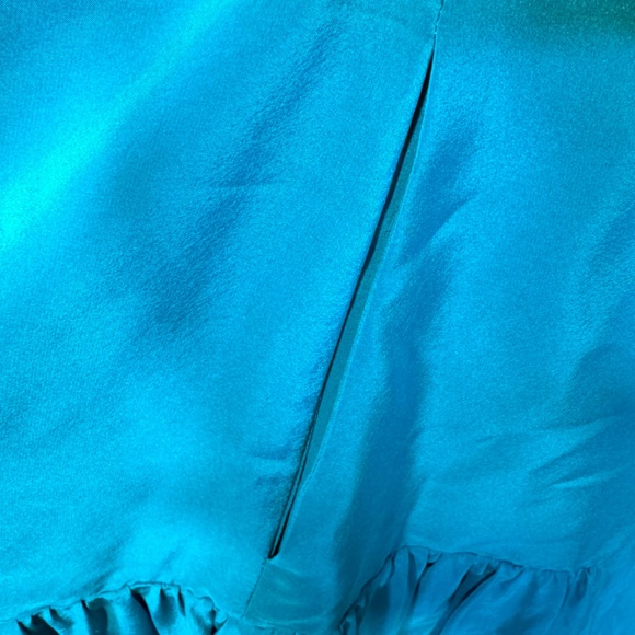 Bally Woman Green 100% silk dress Made in Italy Size 4. - Picture 6 of 7